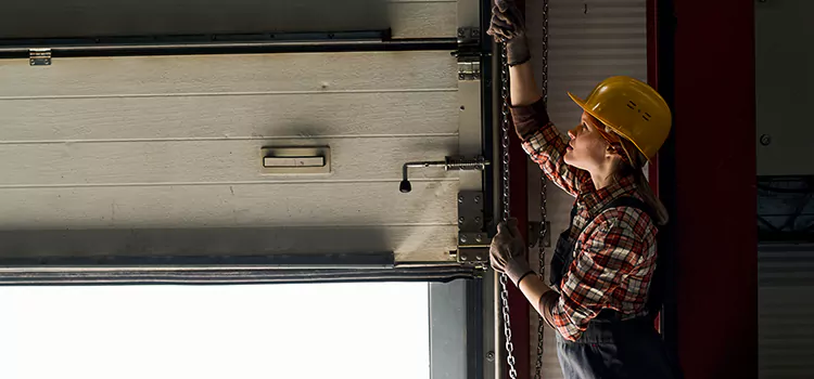 Addressing Common Garage Door Stoppage Issues in Lakewood, WA